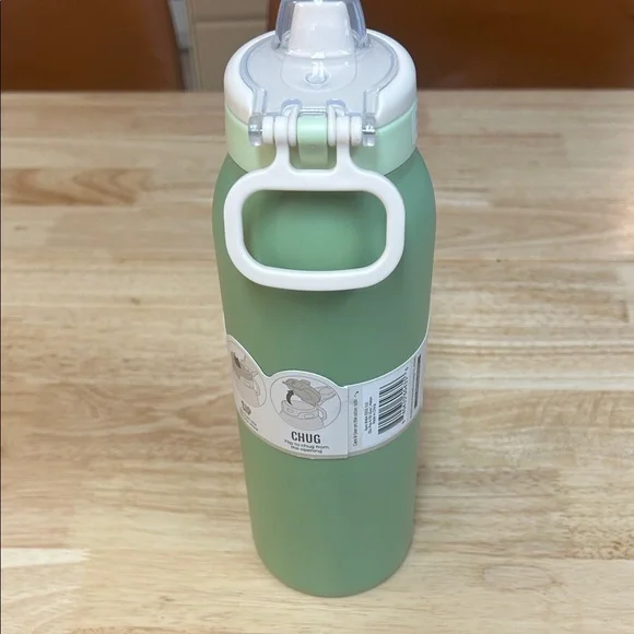 Ello Sage Green Water Bottle with Flip Lid - Picture 3 of 8